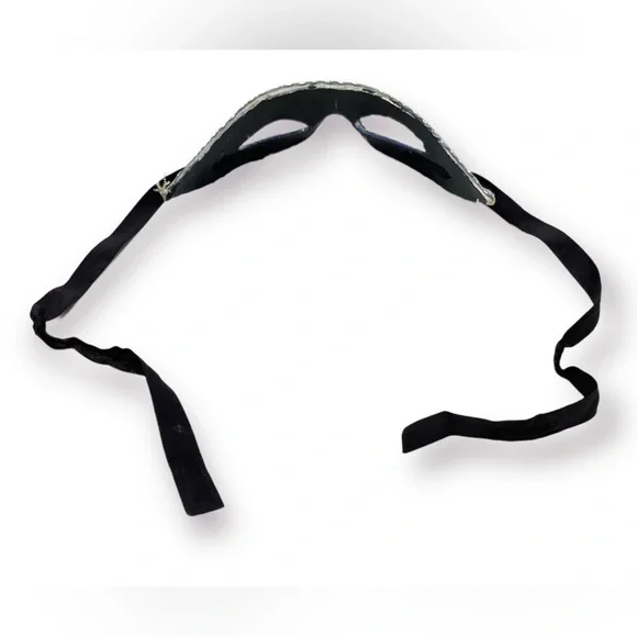 🛍️SALE🛍️ Blue and Silver Venetian Masquerade Mask - Picture 4 of 4